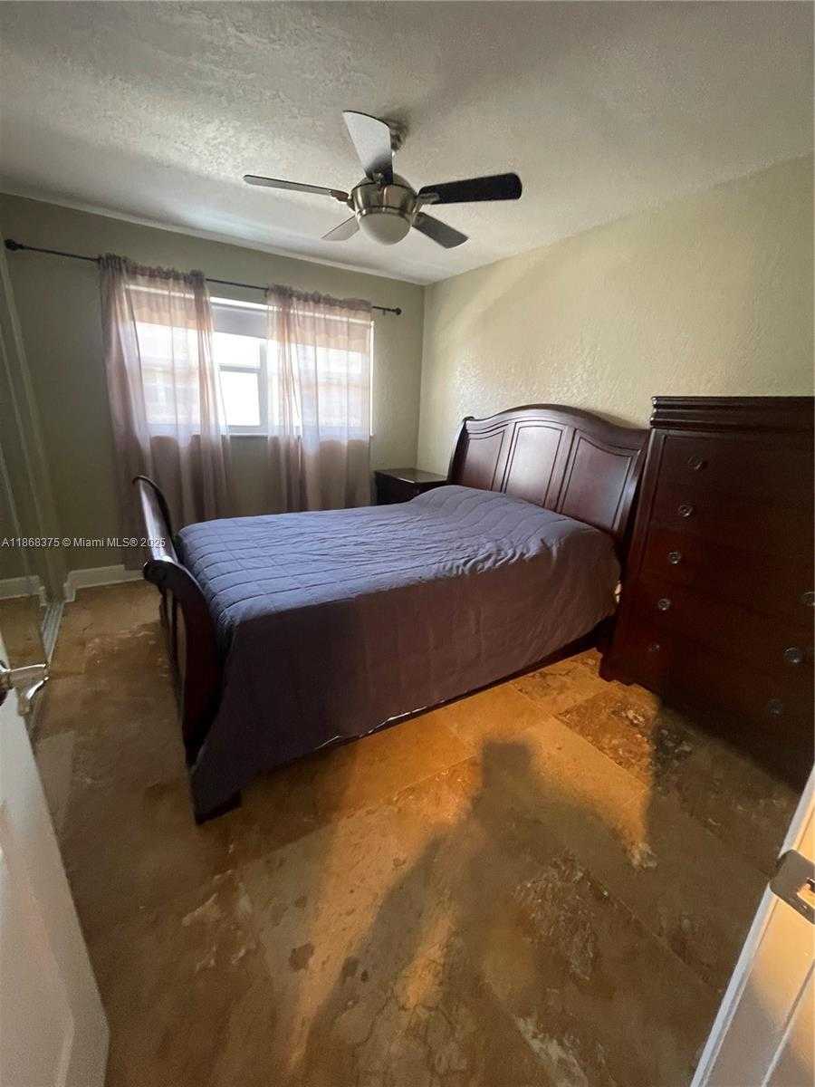 Small Image of 410 SOUTH EAST 2ND ST #422, Hallandale Beach Number 14