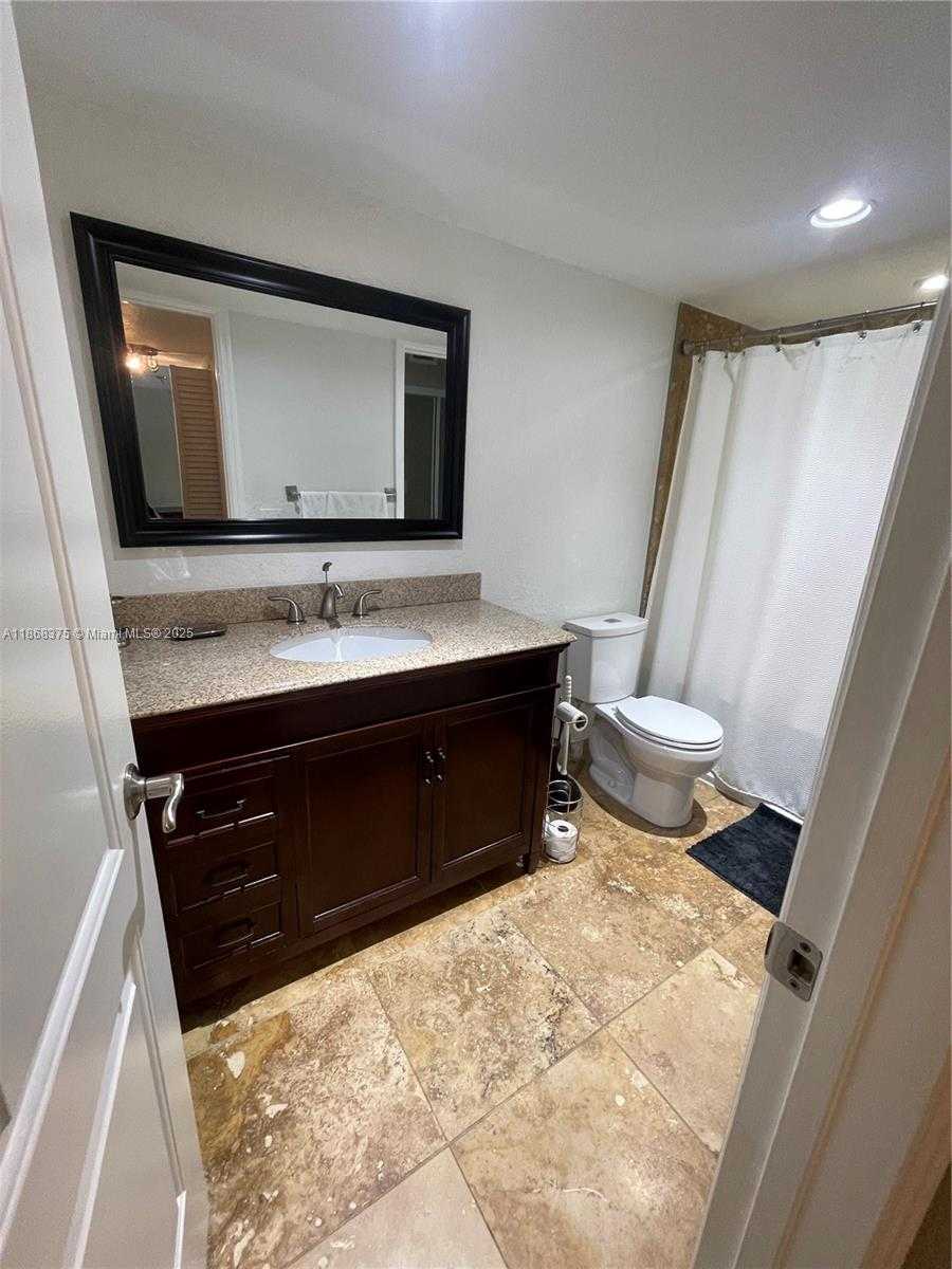 Small Image of 410 SOUTH EAST 2ND ST #422, Hallandale Beach Number 15