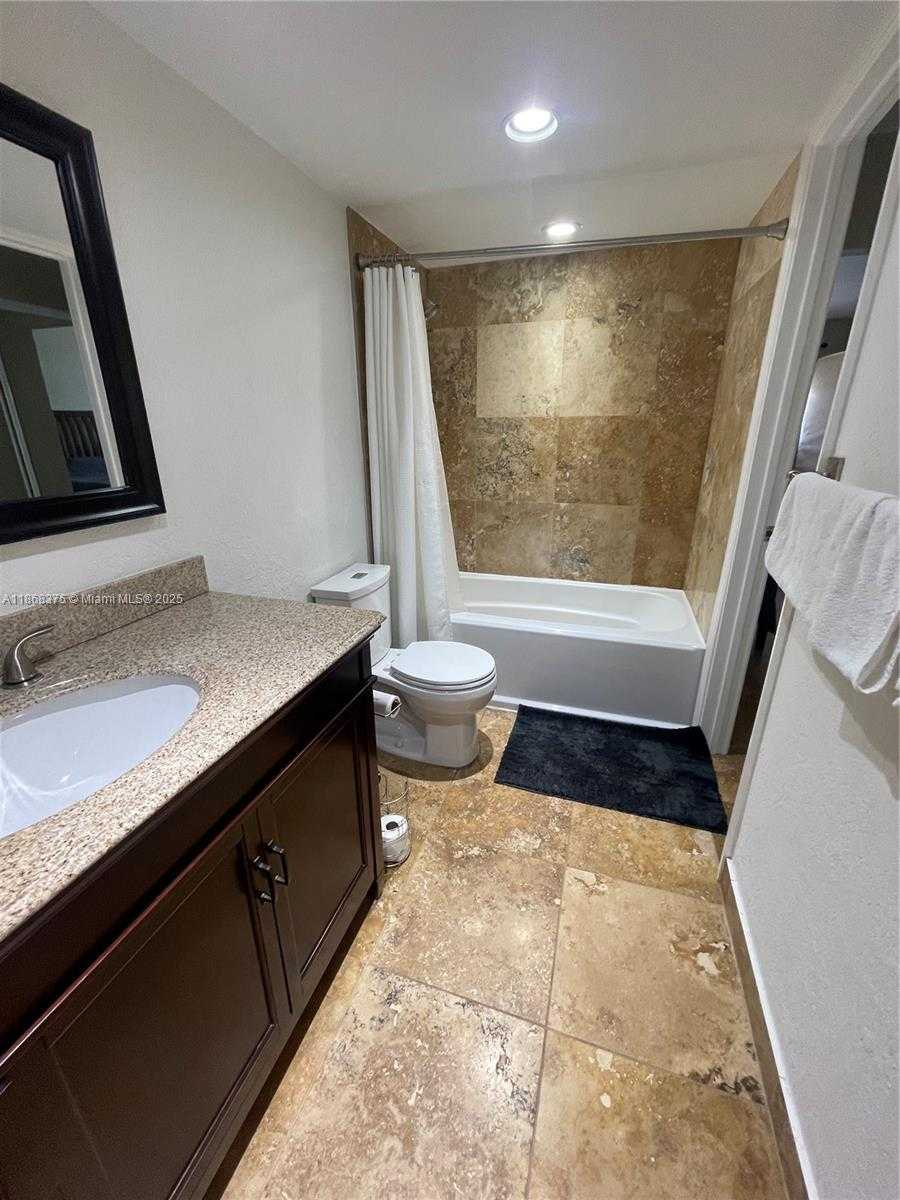 Small Image of 410 SOUTH EAST 2ND ST #422, Hallandale Beach Number 16