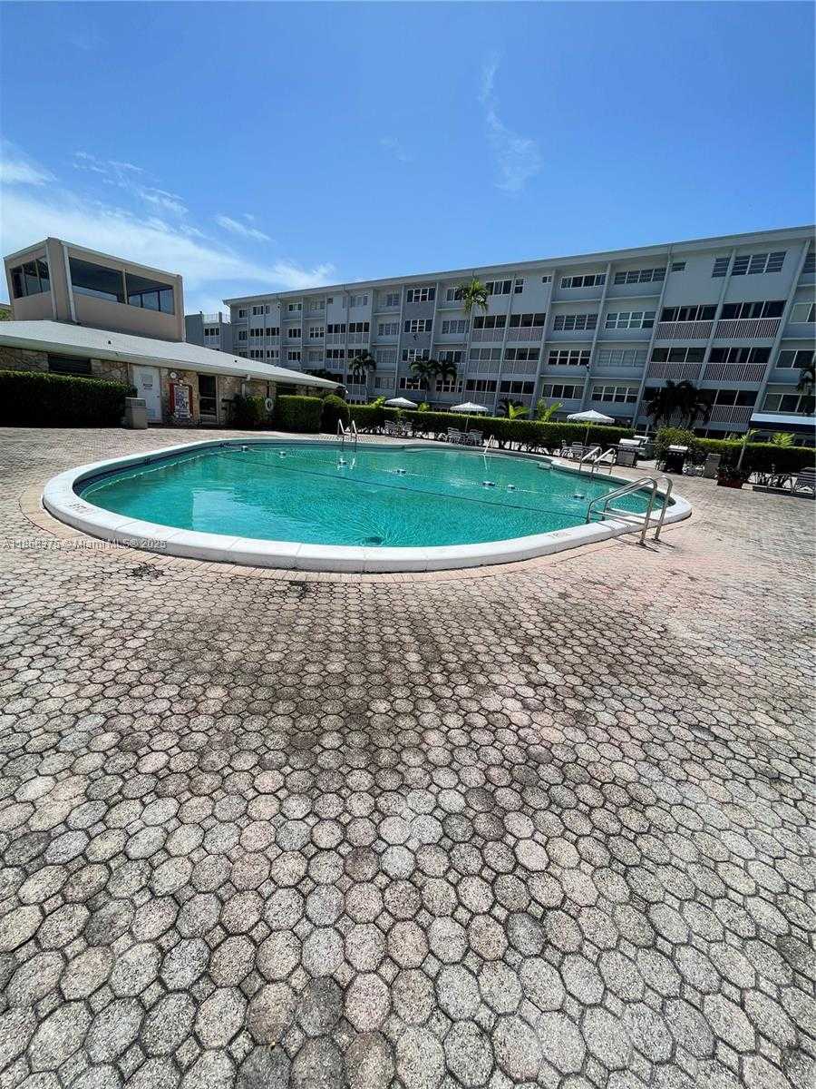 Small Image of 410 SOUTH EAST 2ND ST #422, Hallandale Beach Number 19