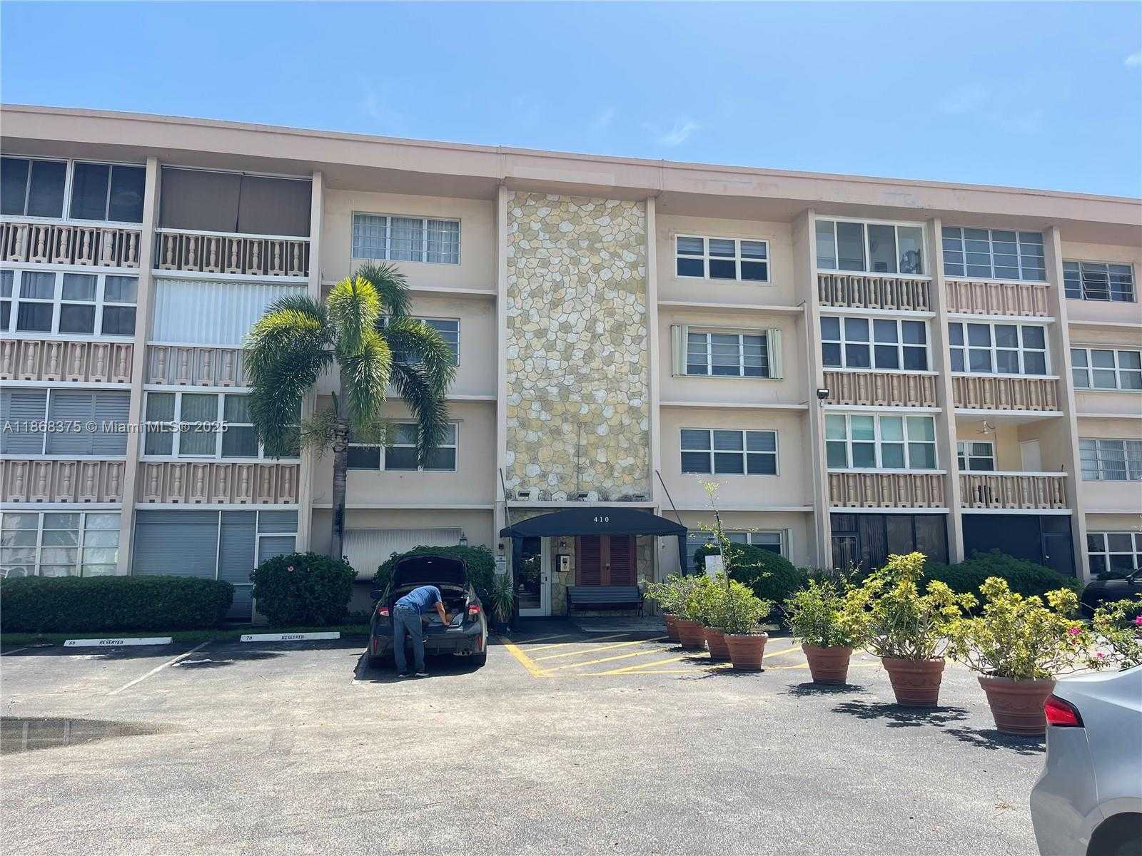 Small Image of 410 SOUTH EAST 2ND ST #422, Hallandale Beach Number 21