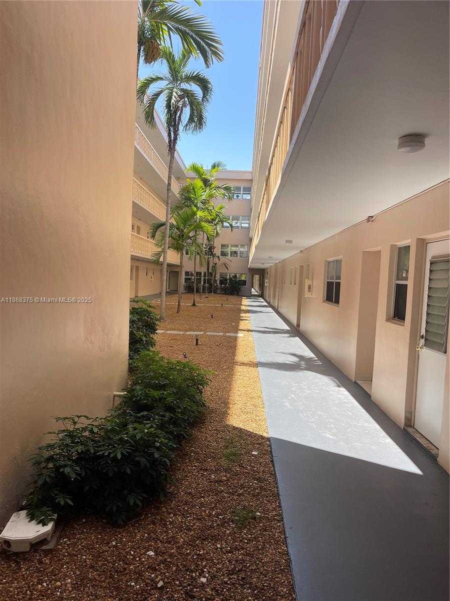Small Image of 410 SOUTH EAST 2ND ST #422, Hallandale Beach Number 23