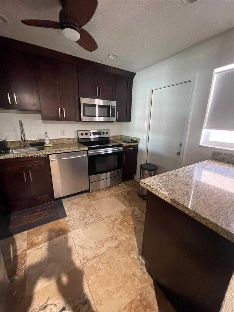 Small Image of 410 SOUTH EAST 2ND ST #422, Hallandale Beach Number 6