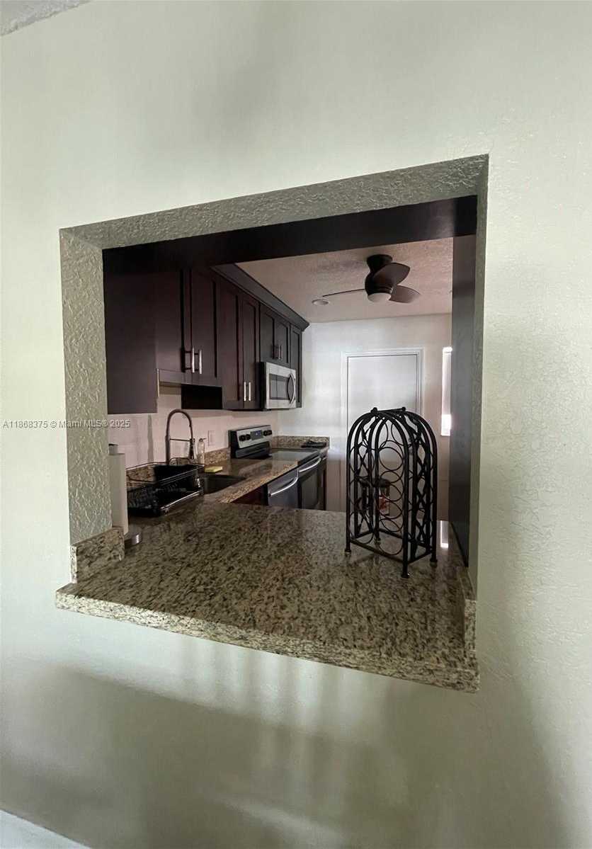 Small Image of 410 SOUTH EAST 2ND ST #422, Hallandale Beach Number 8