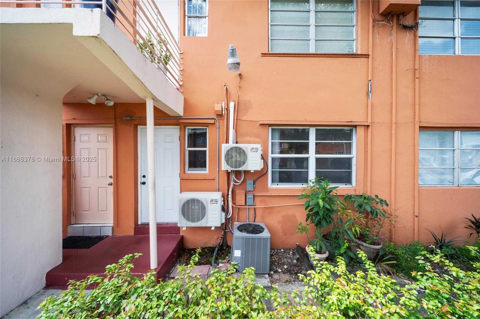 Small Image of 3551 SOUTH WEST 10TH ST #8A, Miami Number 14