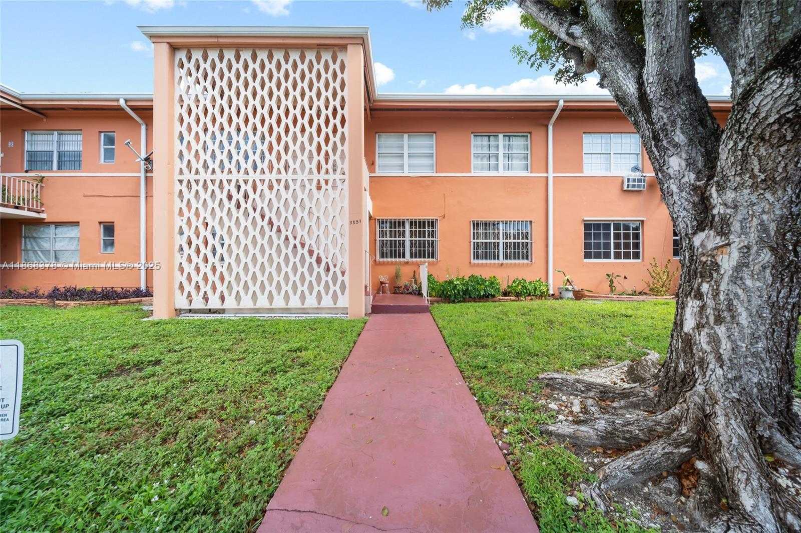 Small Image of 3551 SOUTH WEST 10TH ST #8A, Miami Number 17