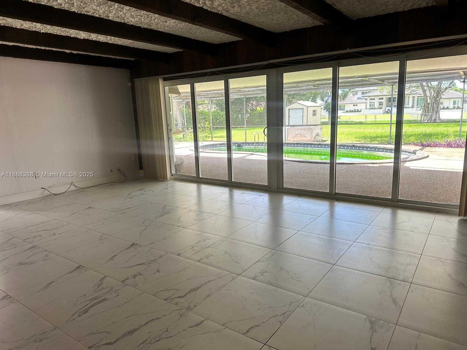 Small Image of 9480 SOUTH WEST 99TH ST, Miami Number 3