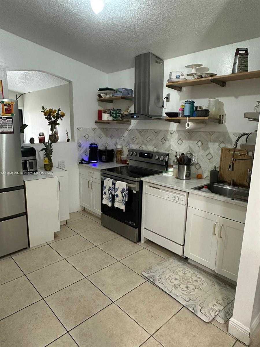 Small Image of 20752 SOUTH WEST 121ST CT, Miami Number 10