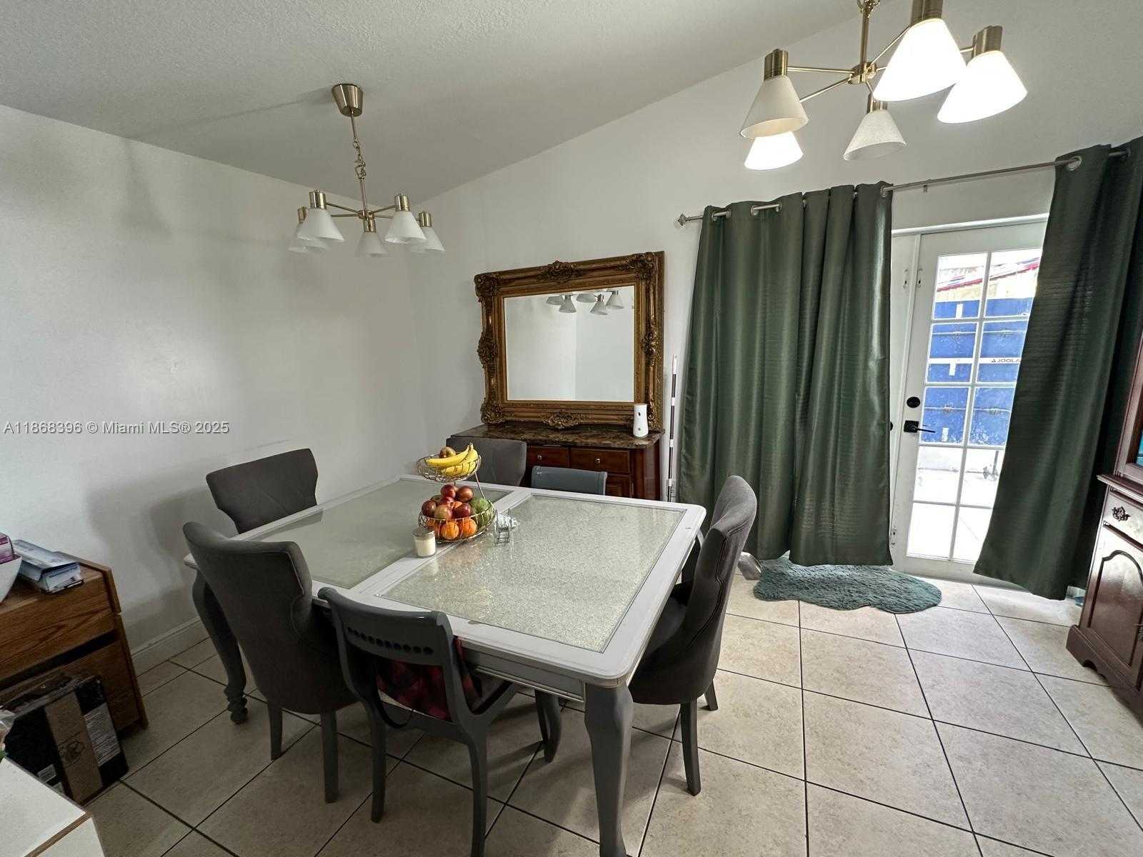 Small Image of 20752 SOUTH WEST 121ST CT, Miami Number 14