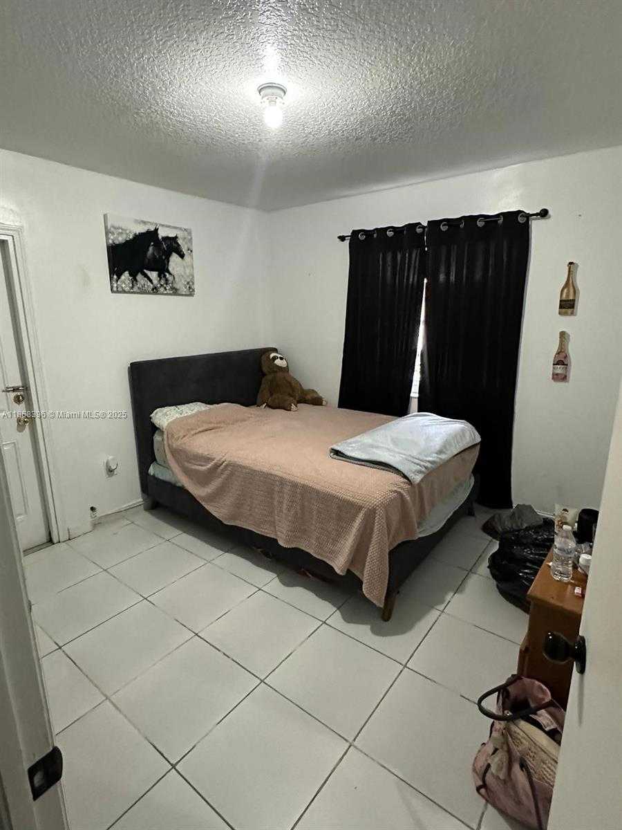 Small Image of 20752 SOUTH WEST 121ST CT, Miami Number 16