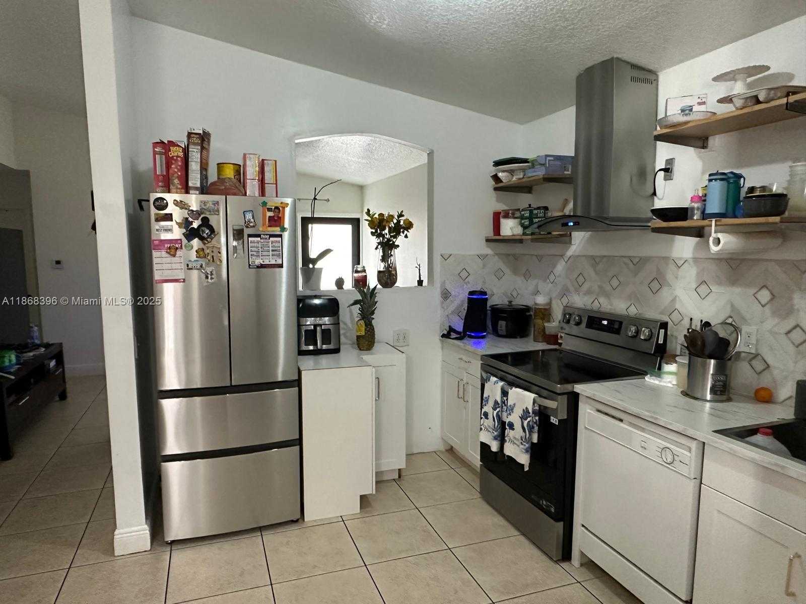 Small Image of 20752 SOUTH WEST 121ST CT, Miami Number 8