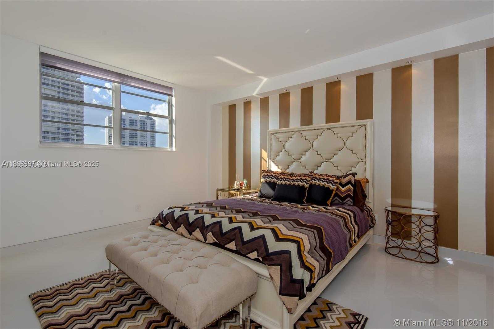 Small Image of 19390 COLLINS AVE #1121, Sunny Isles Beach Number 14