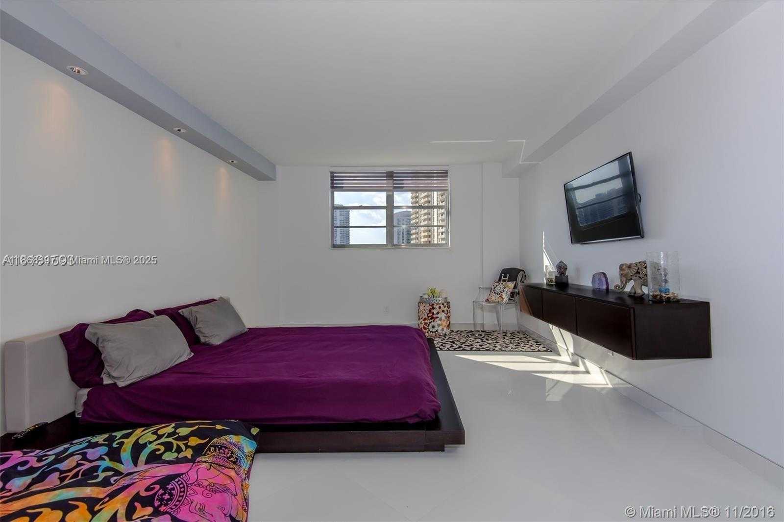 Small Image of 19390 COLLINS AVE #1121, Sunny Isles Beach Number 19