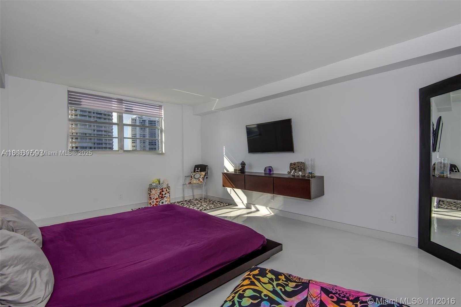 Small Image of 19390 COLLINS AVE #1121, Sunny Isles Beach Number 21