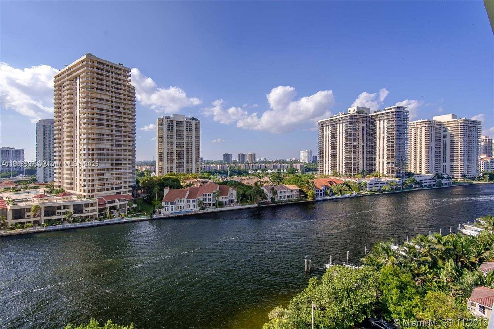 Small Image of 19390 COLLINS AVE #1121, Sunny Isles Beach Number 4