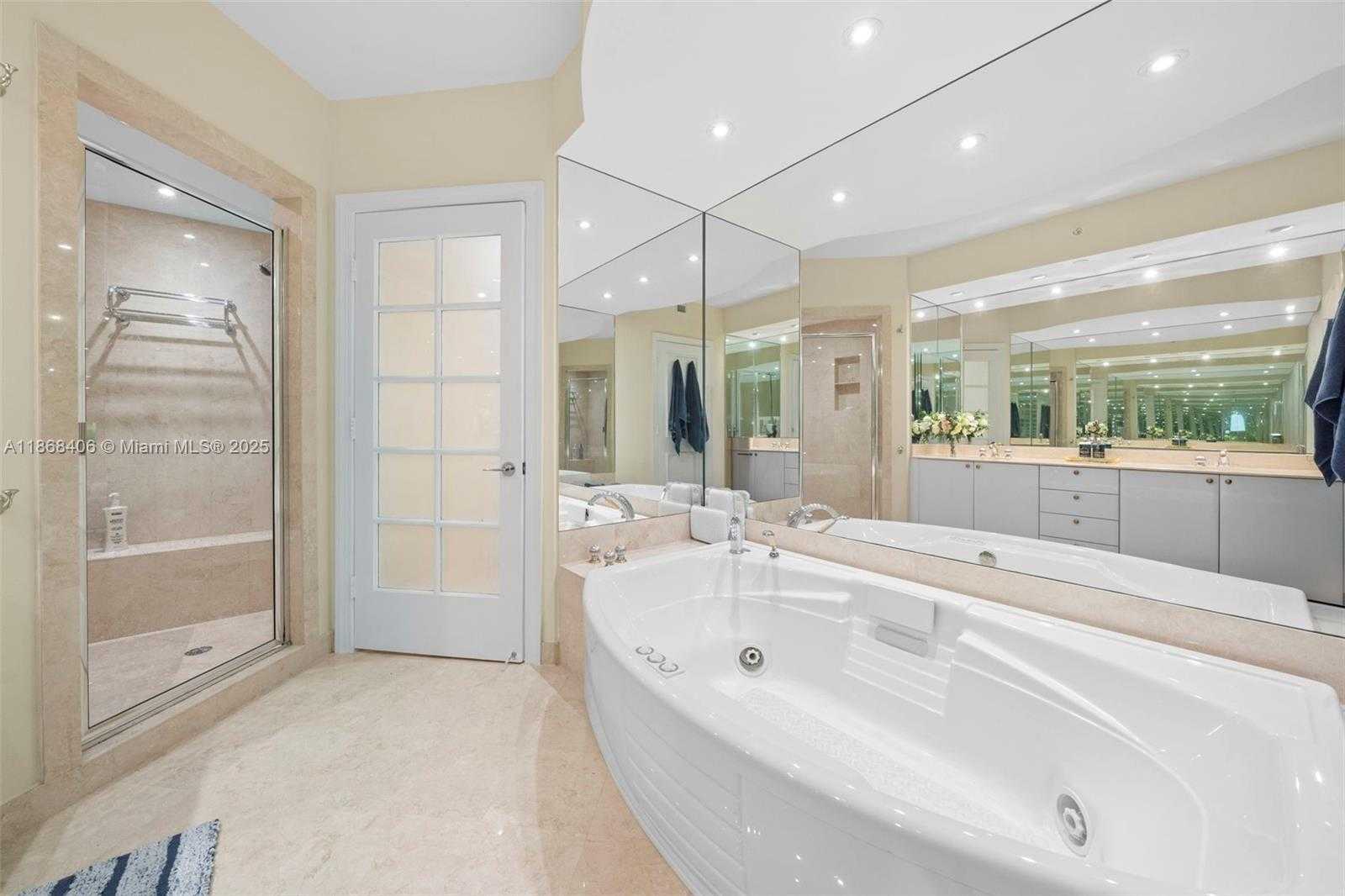 Small Image of 781 CRANDON BLVD #1802, Key Biscayne Number 15