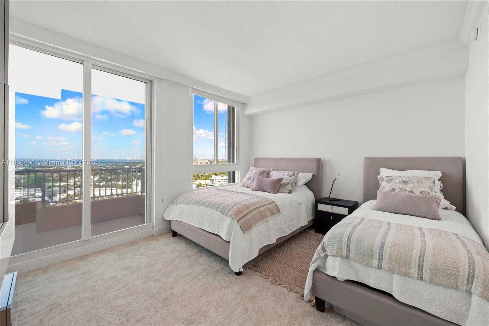 Small Image of 781 CRANDON BLVD #1802, Key Biscayne Number 17