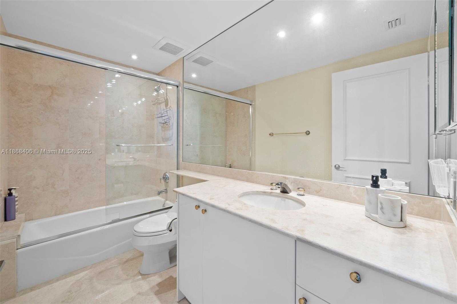 Small Image of 781 CRANDON BLVD #1802, Key Biscayne Number 19