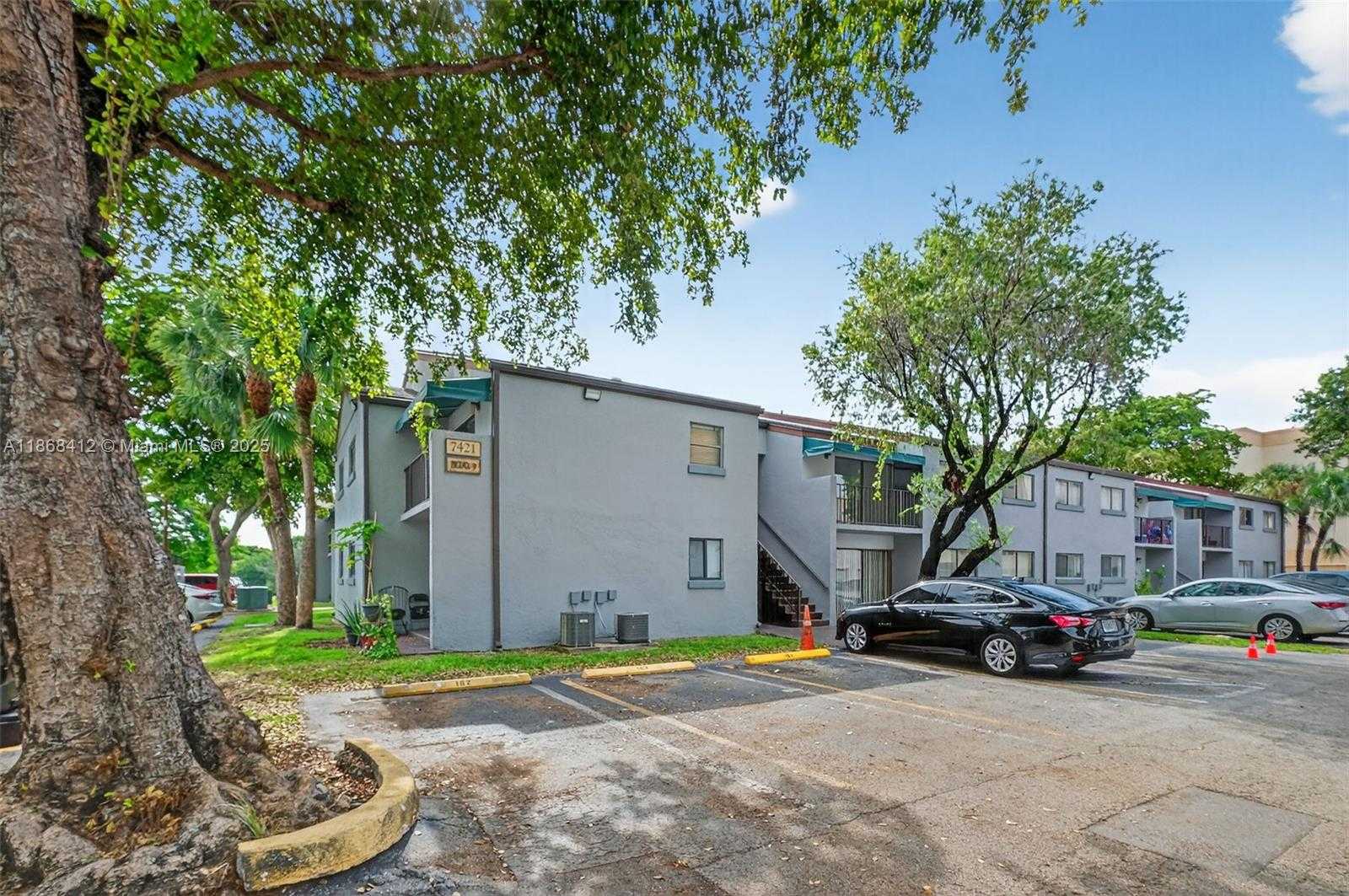 Small Image of 7421 SOUTH WEST 152ND AVE #9-103, Miami Number 15