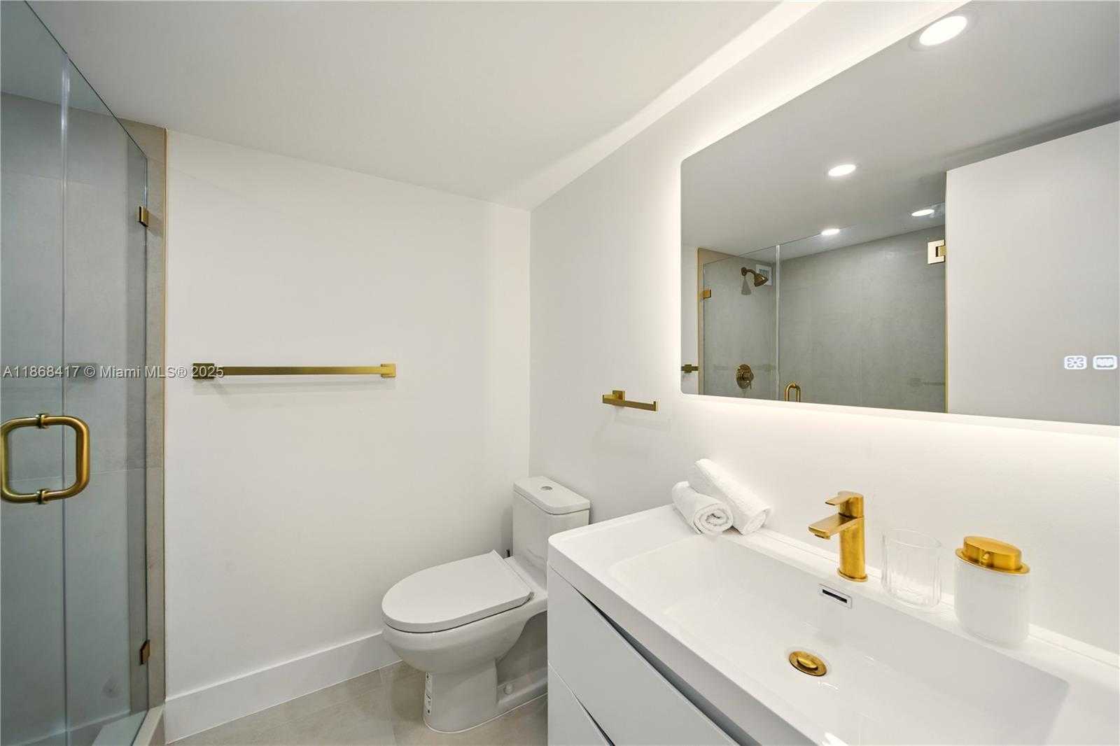 Small Image of 5151 COLLINS AVE #1026, Miami Beach Number 15