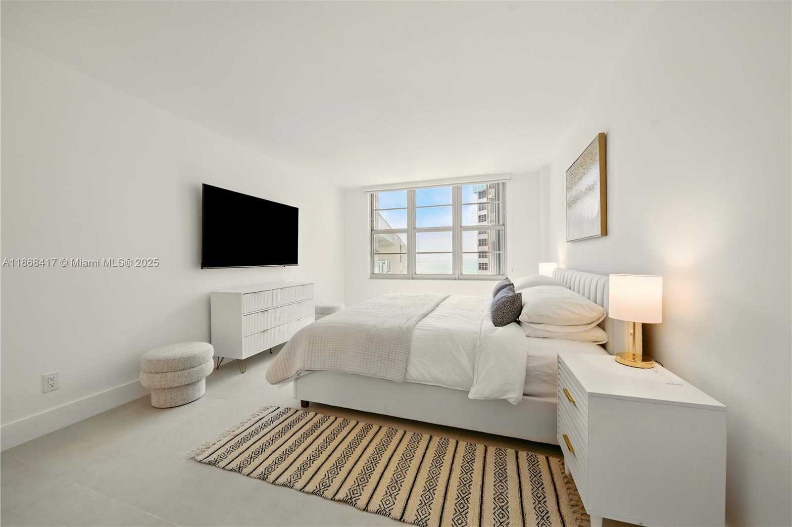 Small Image of 5151 COLLINS AVE #1026, Miami Beach Number 8