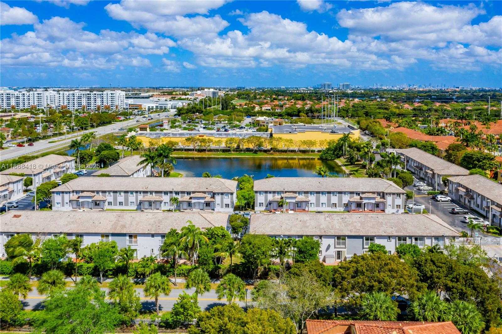 Small Image of 5755 NORTH WEST 109TH AVE #22, Doral Number 24