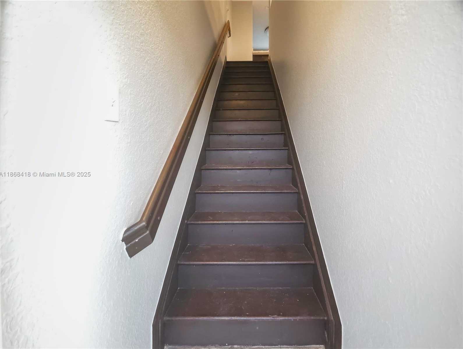 Small Image of 5755 NORTH WEST 109TH AVE #22, Doral Number 7
