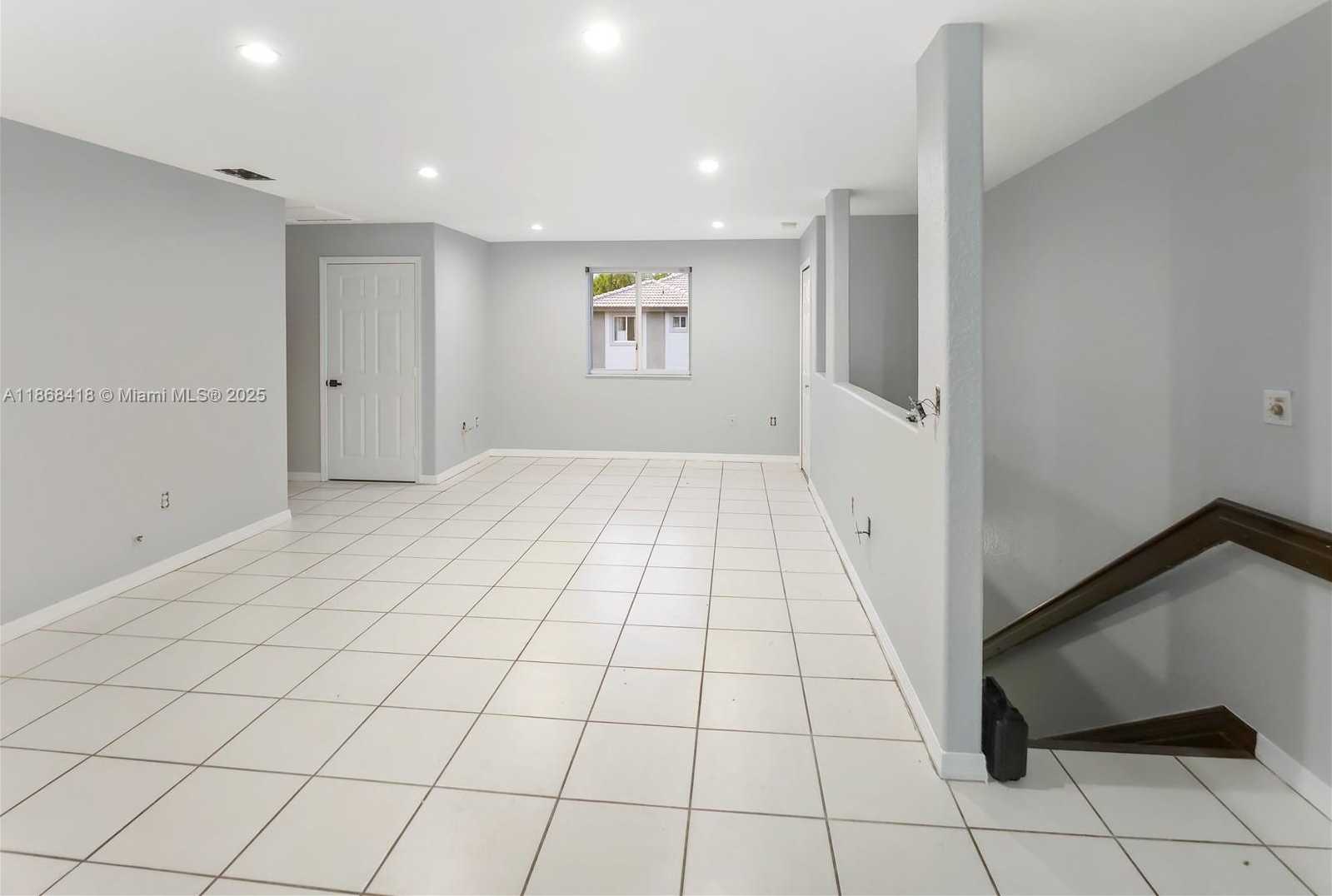 Small Image of 5755 NORTH WEST 109TH AVE #22, Doral Number 9