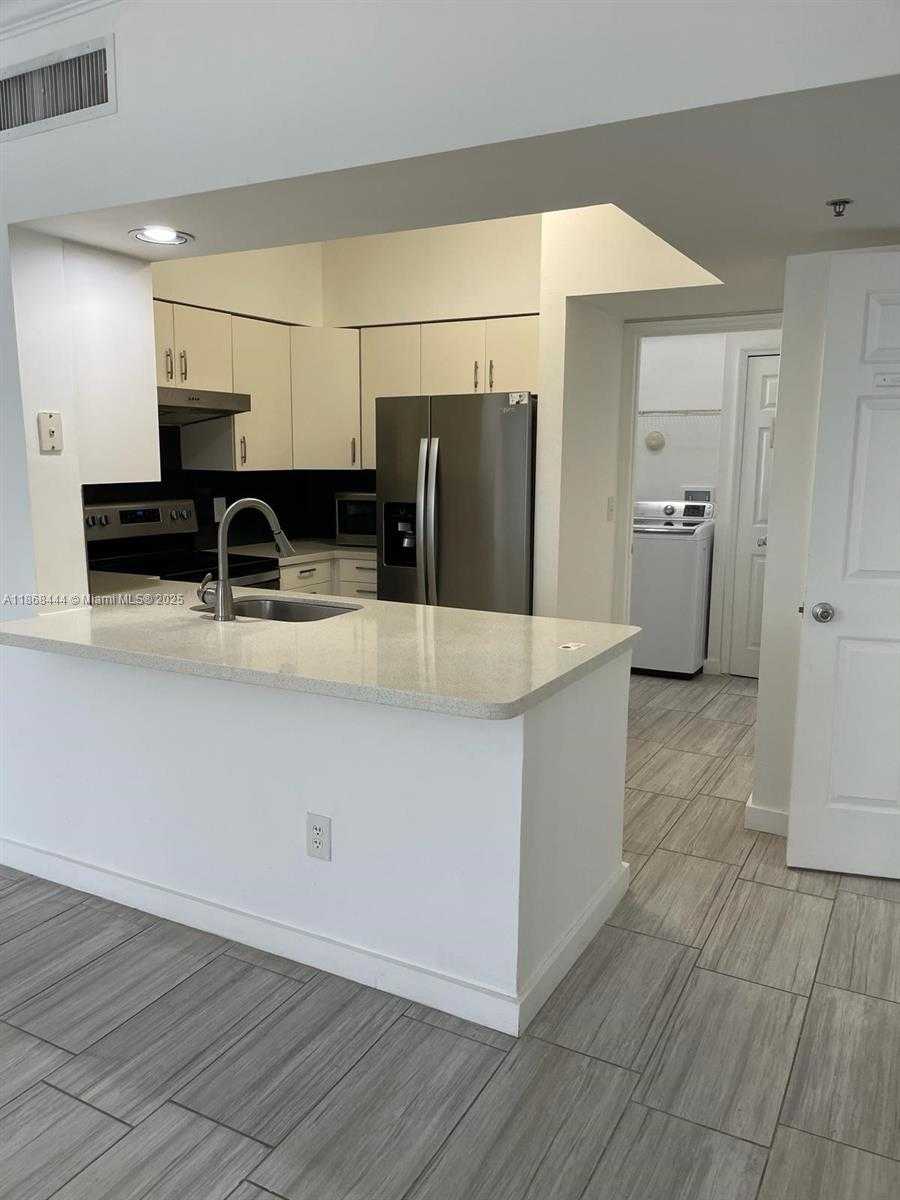 Small Image of 3155 NORTH EAST 184TH ST #8101, Aventura Number 17