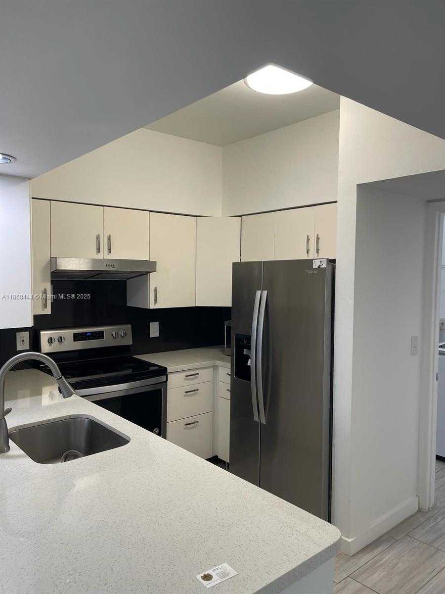 Small Image of 3155 NORTH EAST 184TH ST #8101, Aventura Number 19
