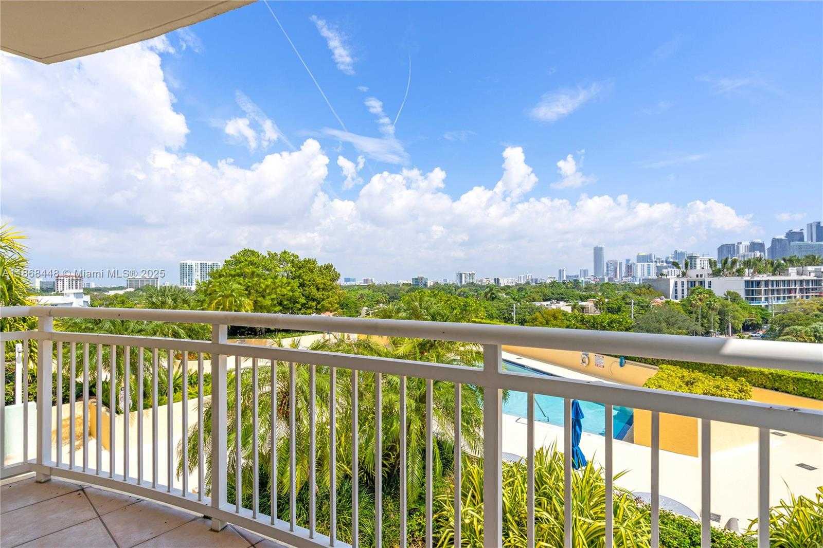 Small Image of 2475 BRICKELL AVE #703, Miami Number 12