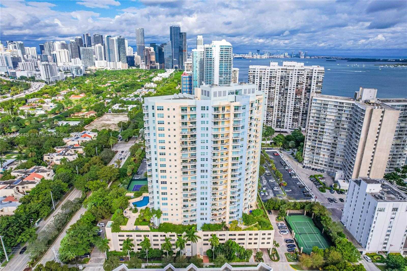 Small Image of 2475 BRICKELL AVE #703, Miami Number 27