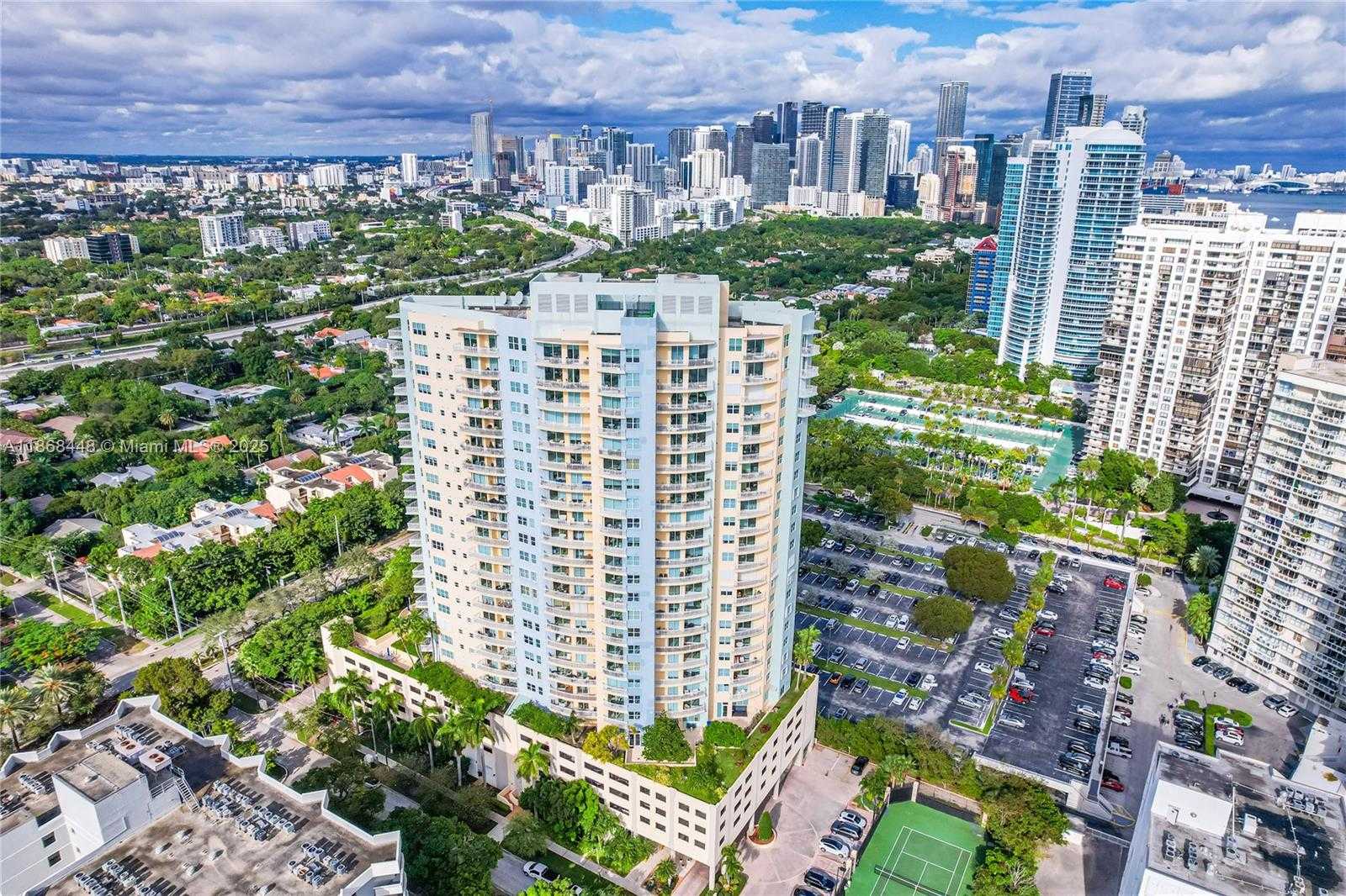 Small Image of 2475 BRICKELL AVE #703, Miami Number 29