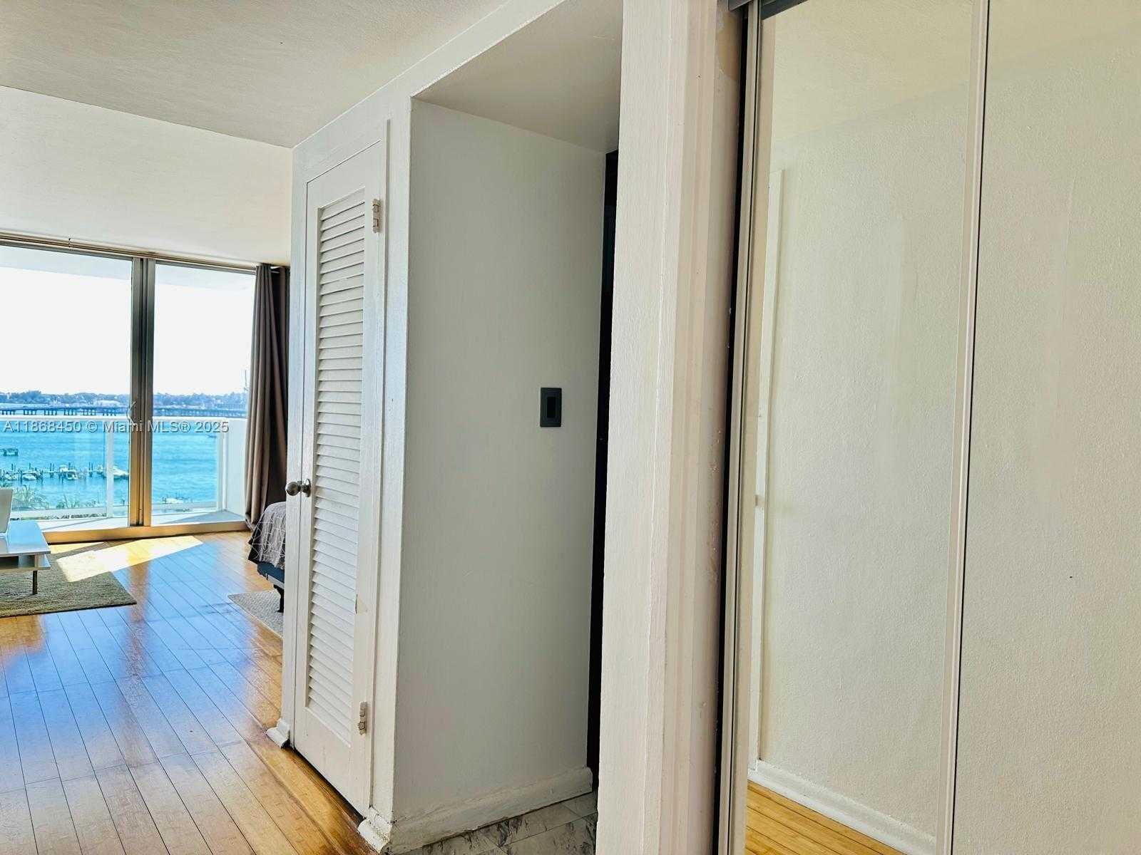 Small Image of 1200 WEST AVE #927, Miami Beach Number 10