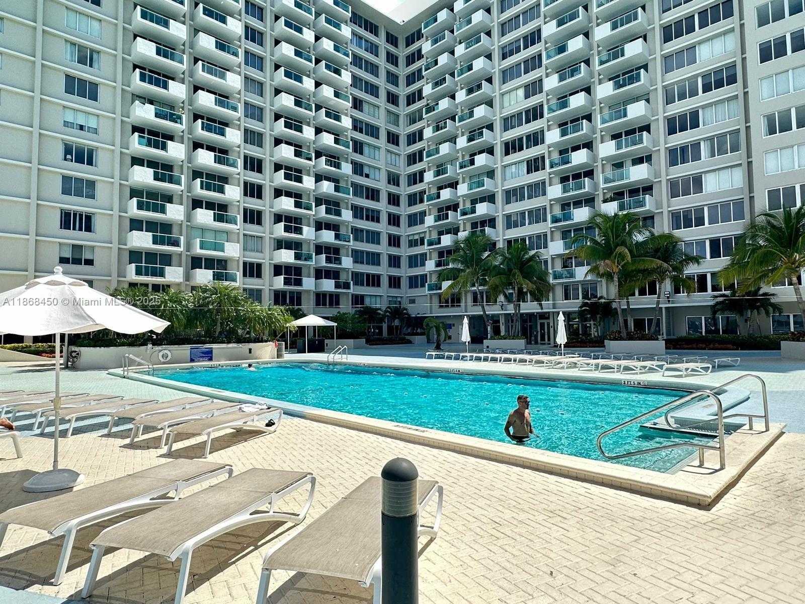 Small Image of 1200 WEST AVE #927, Miami Beach Number 20