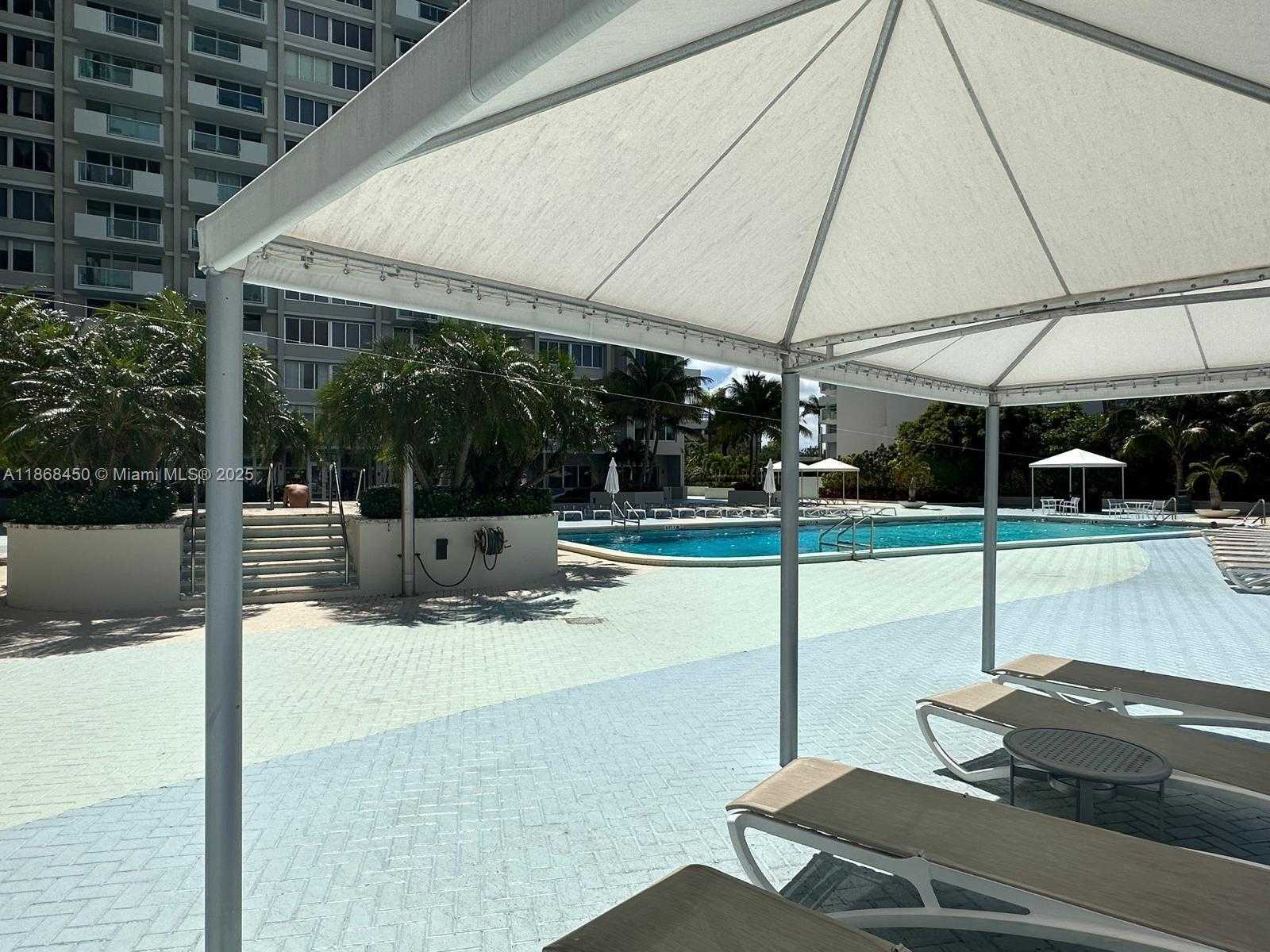 Small Image of 1200 WEST AVE #927, Miami Beach Number 23