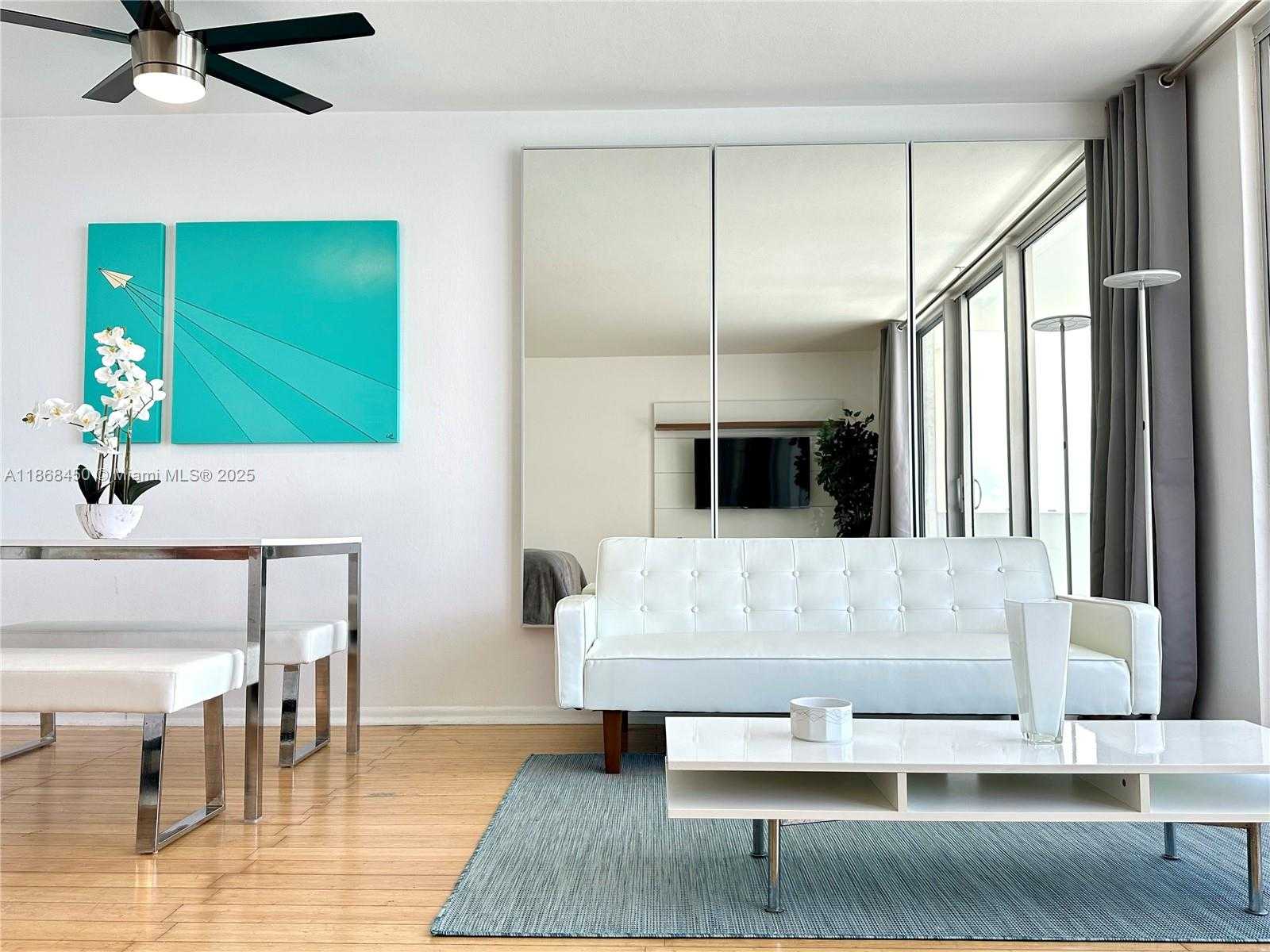 Small Image of 1200 WEST AVE #927, Miami Beach Number 3