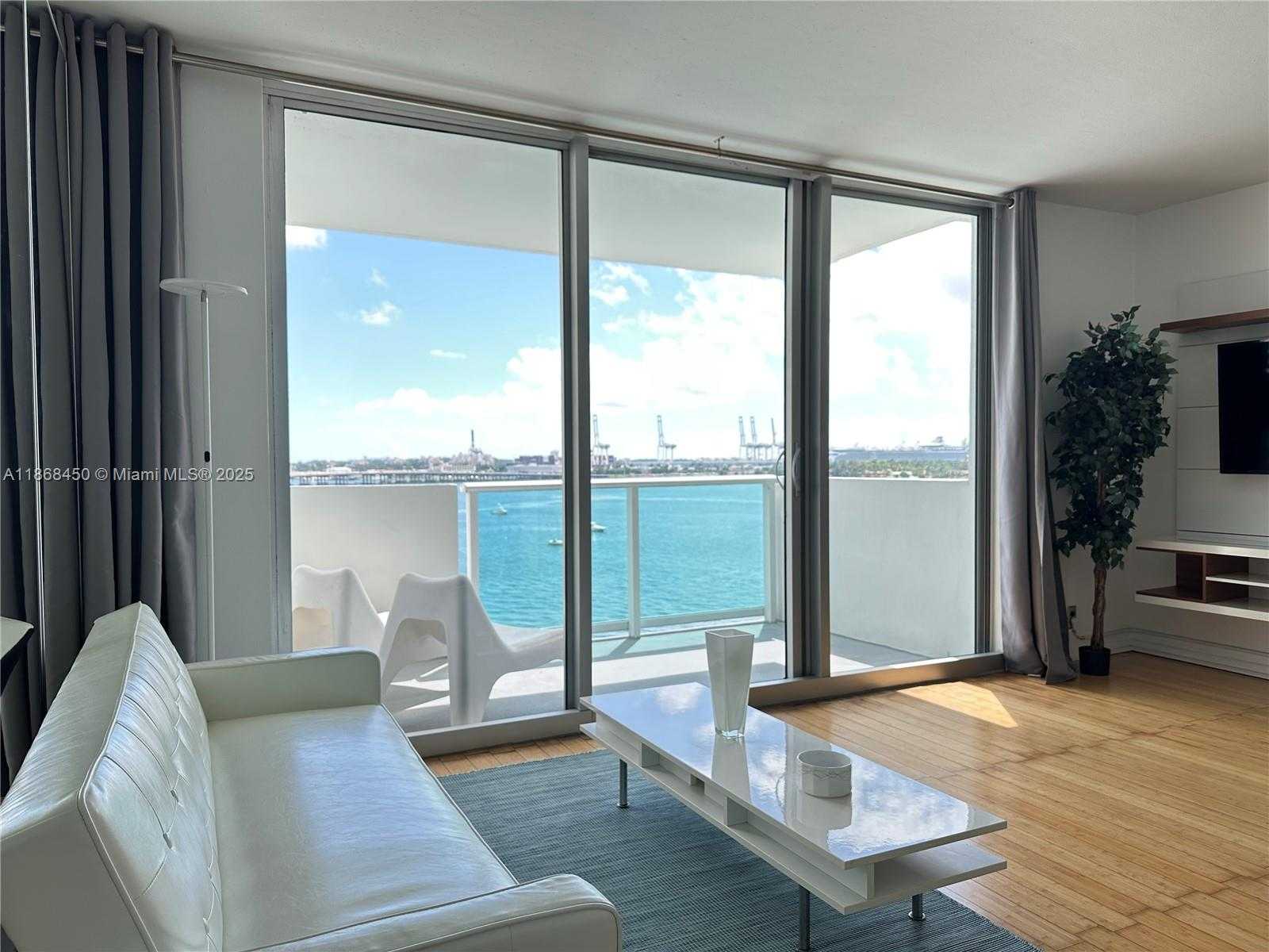 Small Image of 1200 WEST AVE #927, Miami Beach Number 4