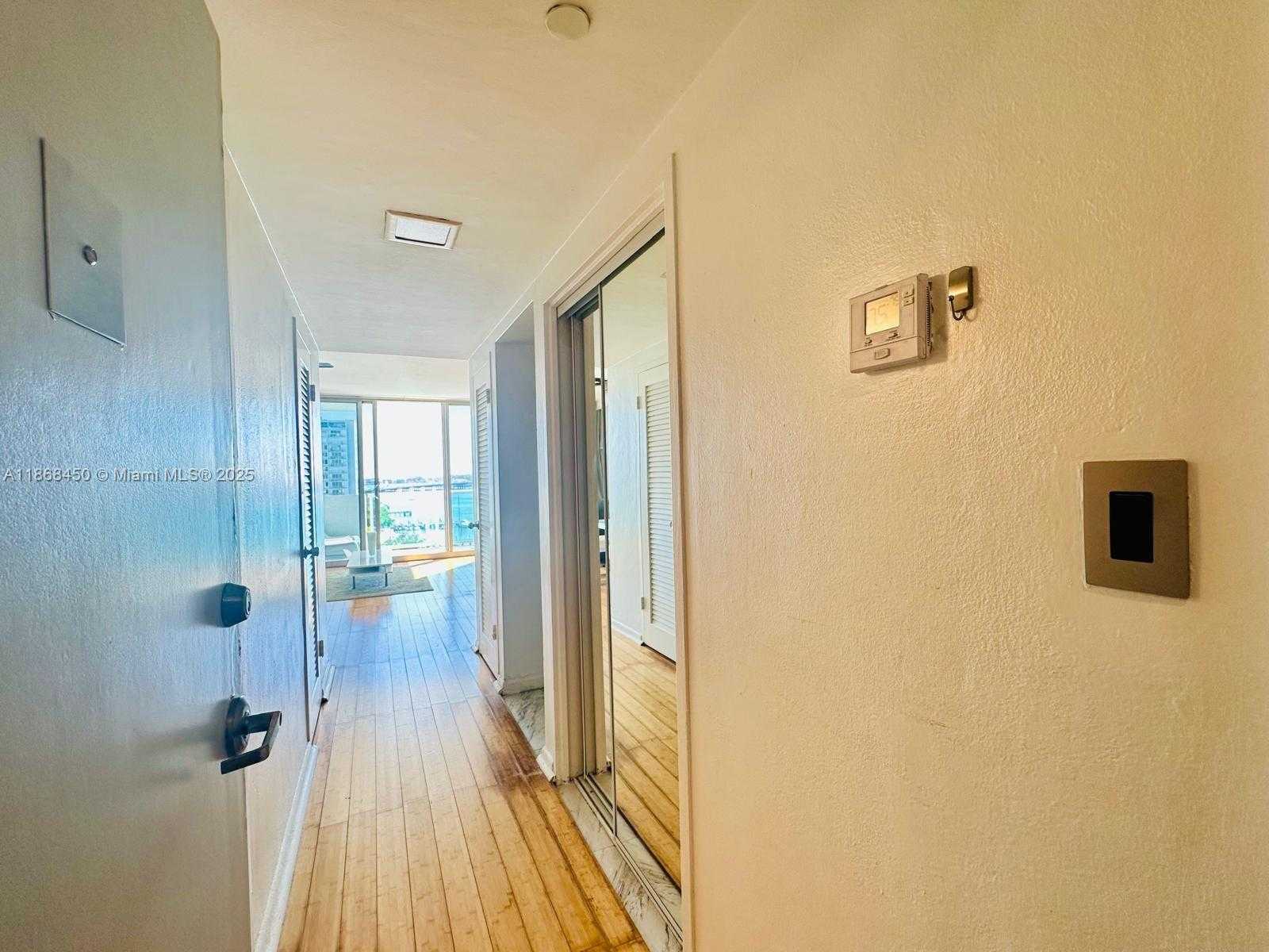 Small Image of 1200 WEST AVE #927, Miami Beach Number 9