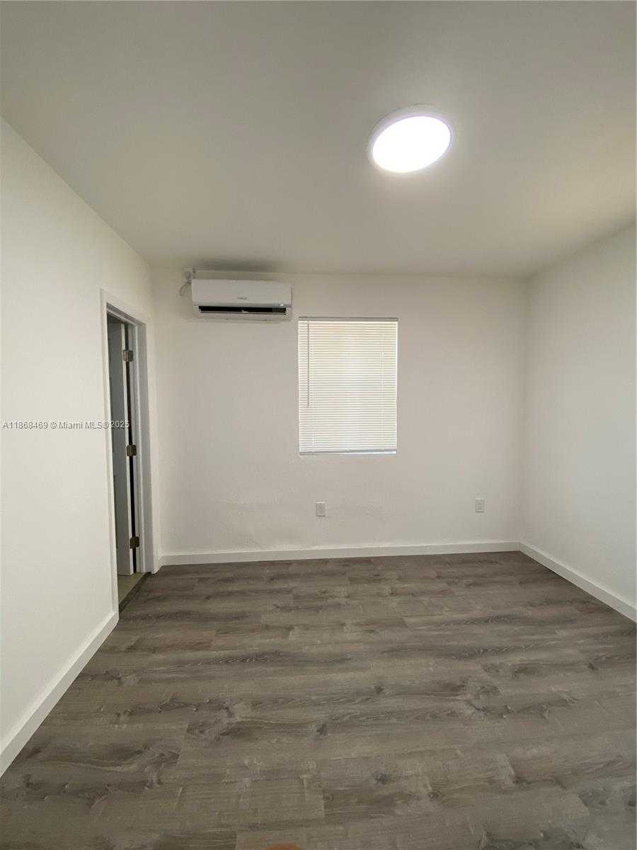 Small Image of 5801 NORTH WEST 1ST AVE #5801, Miami Number 4