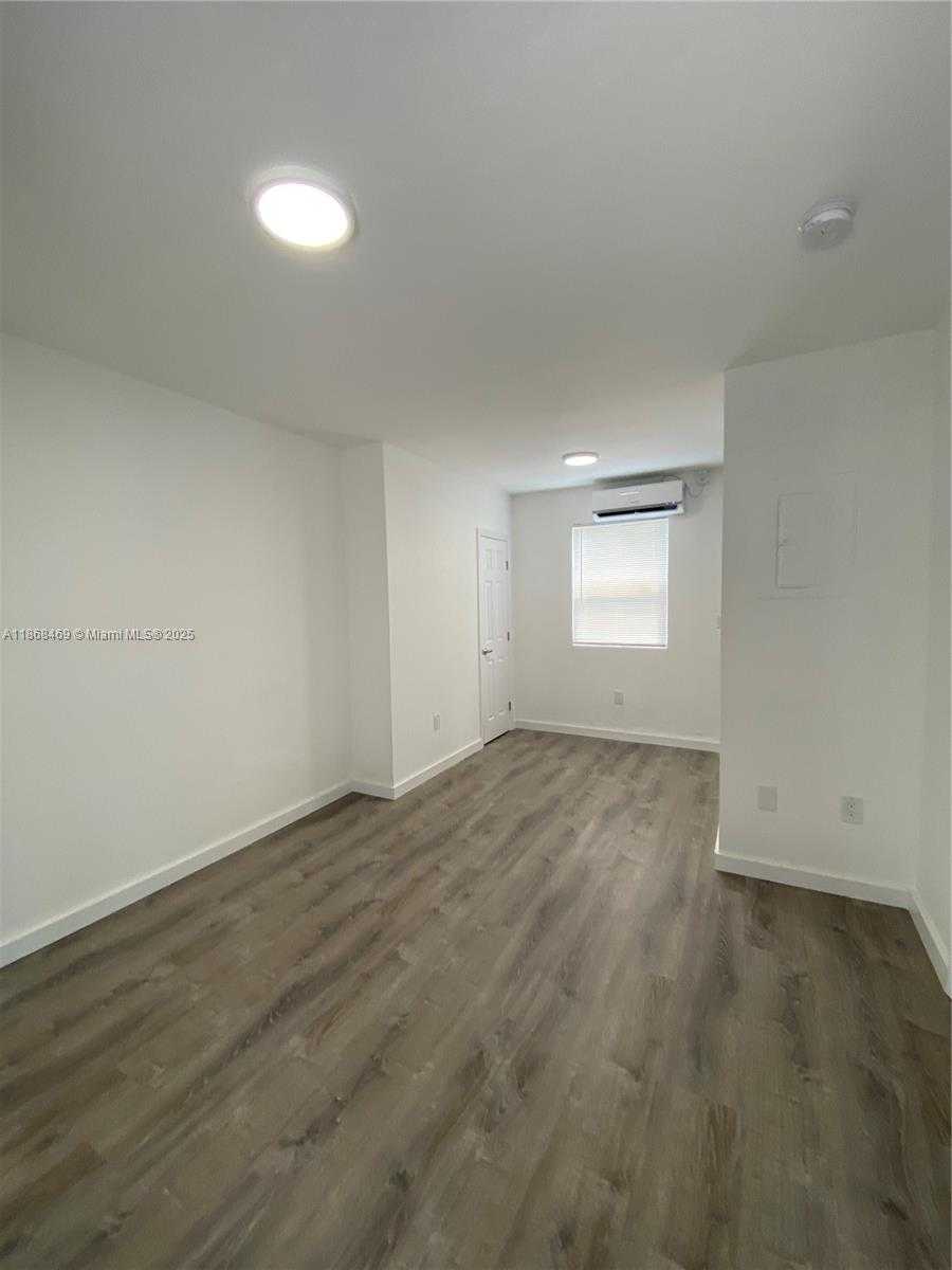 Small Image of 5801 NORTH WEST 1ST AVE #5801, Miami Number 5