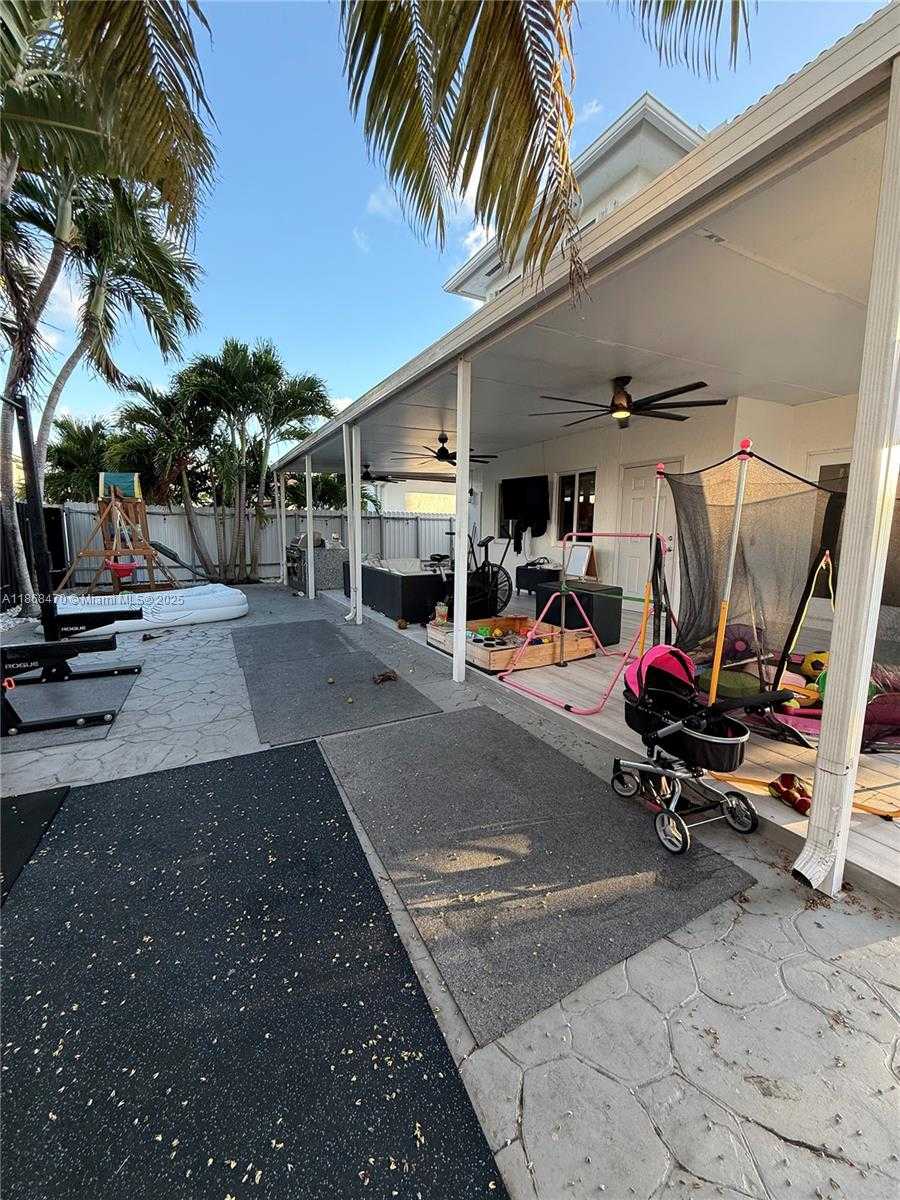 Small Image of 2807 SOUTH WEST 145TH AVE, Miami Number 29