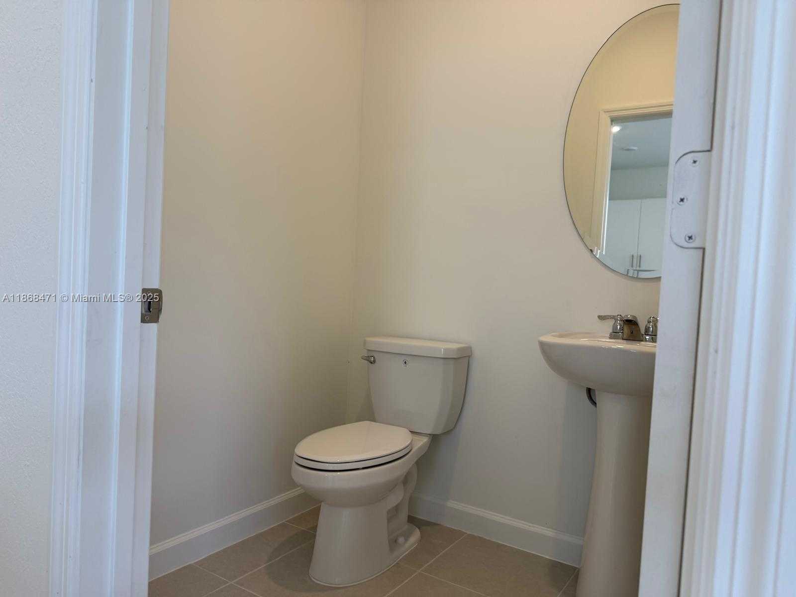 Small Image of 2659 SOUTH EAST 24TH DR, Homestead Number 5