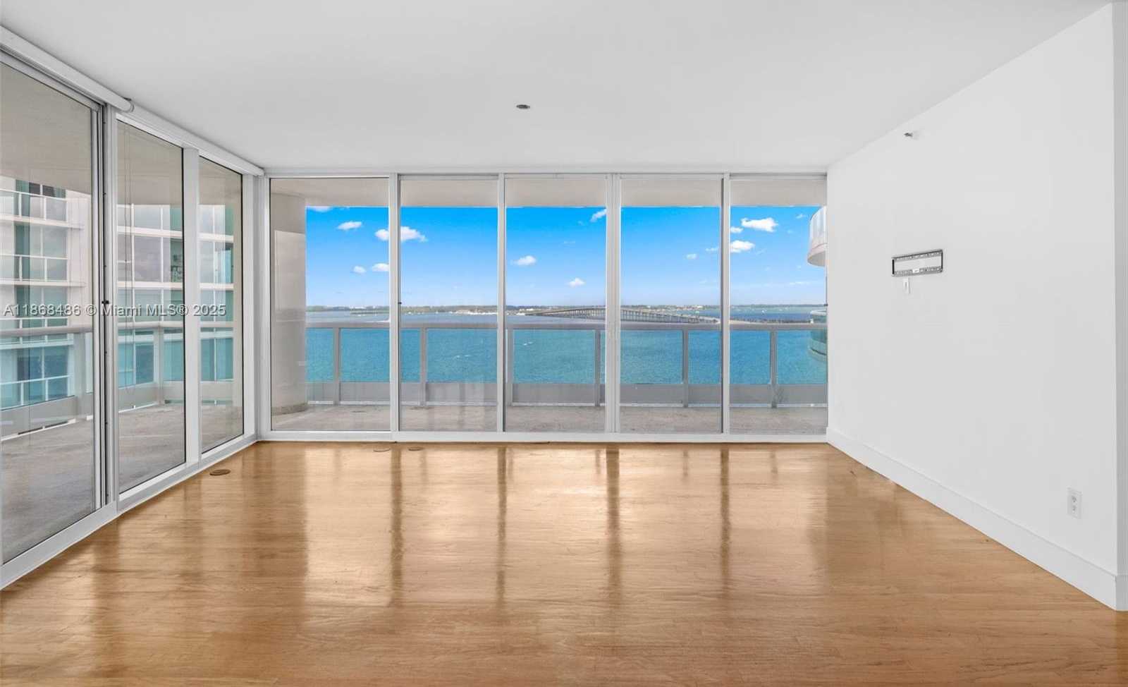 Small Image of 2127 BRICKELL AVE #1504, Miami Number 12