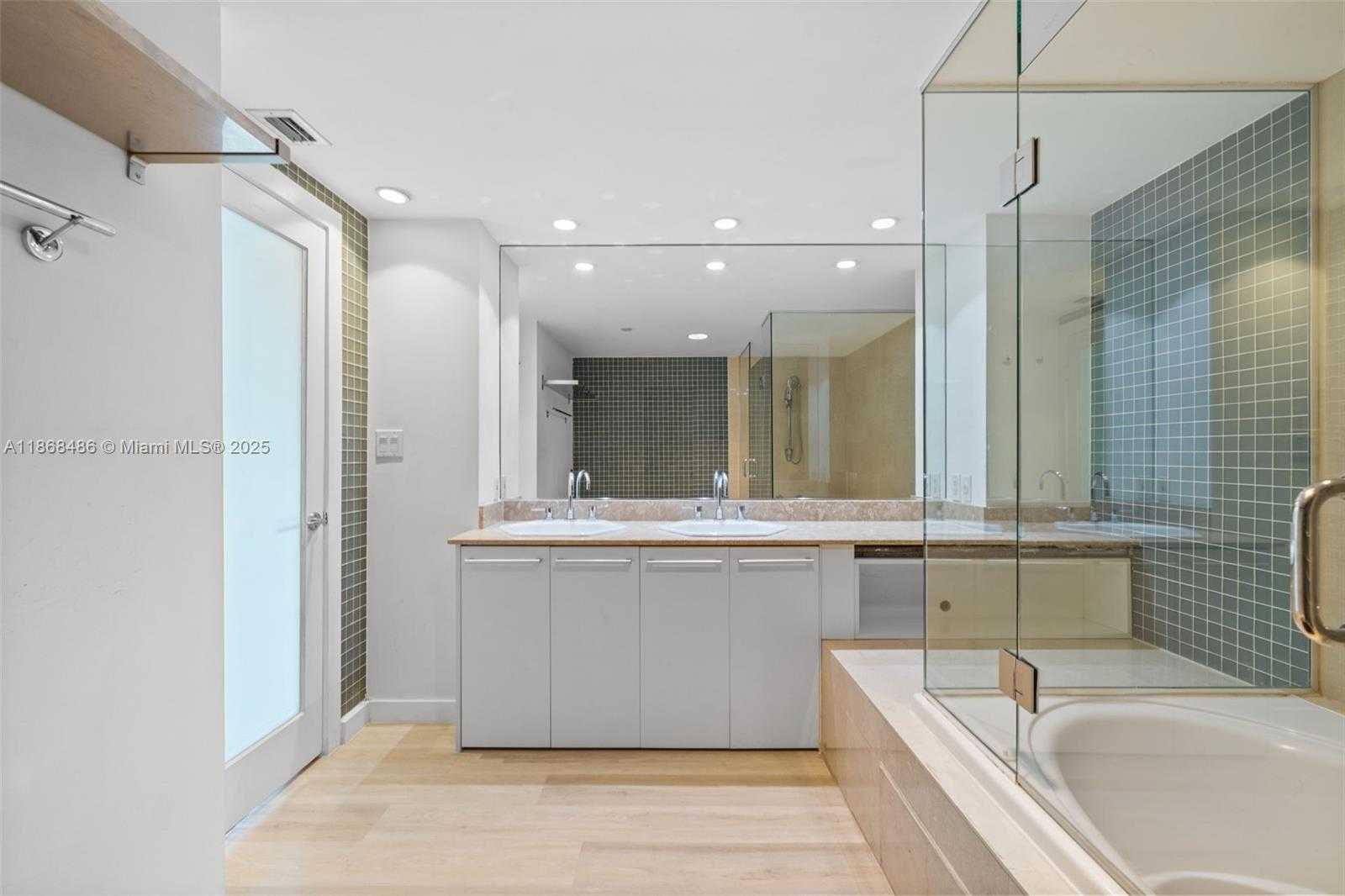 Small Image of 2127 BRICKELL AVE #1504, Miami Number 23