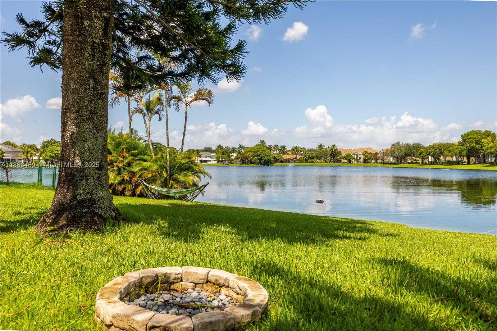 Small Image of 10931 SOUTH WEST 10TH PL, Davie Number 15