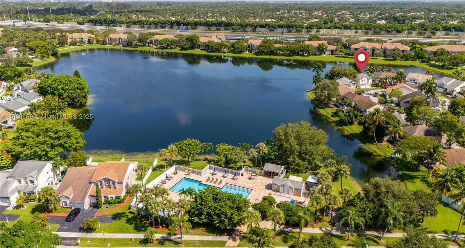 Small Image of 10931 SOUTH WEST 10TH PL, Davie Number 47
