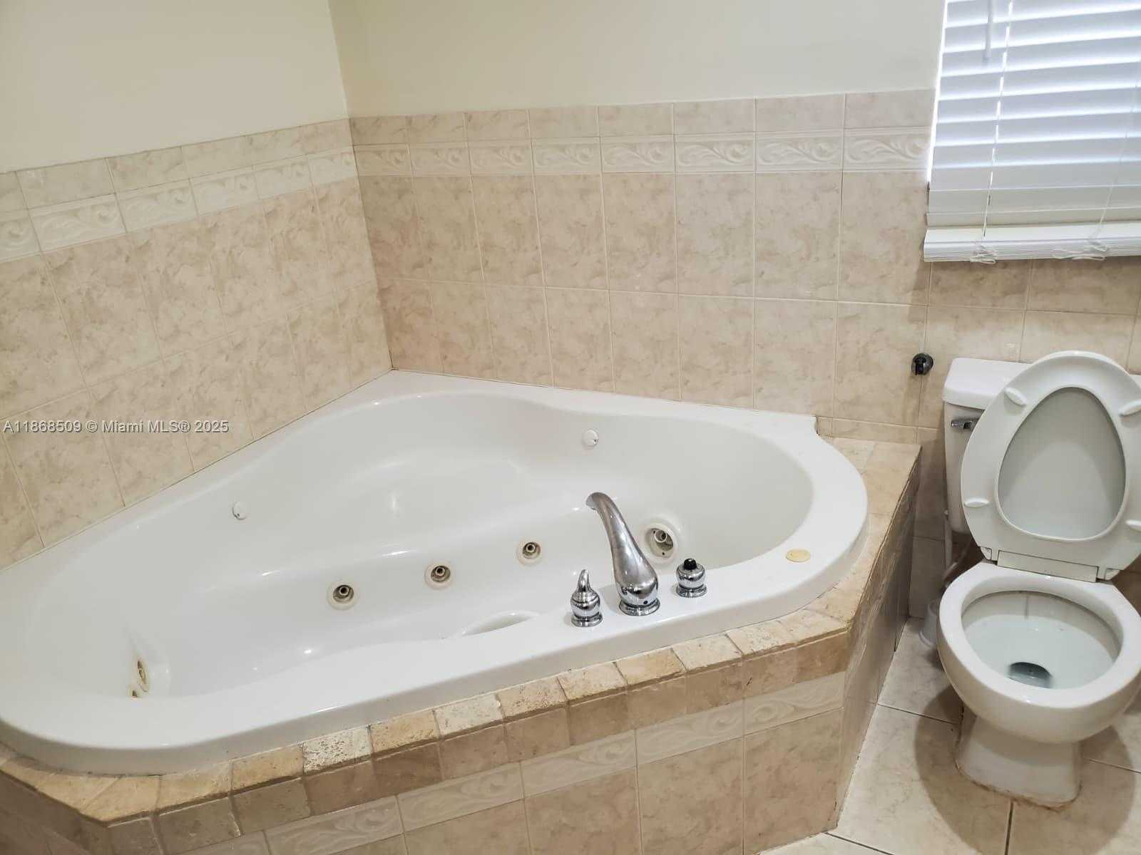 Small Image of 19944 VILLA MEDICI PL, Boca Raton Number 14