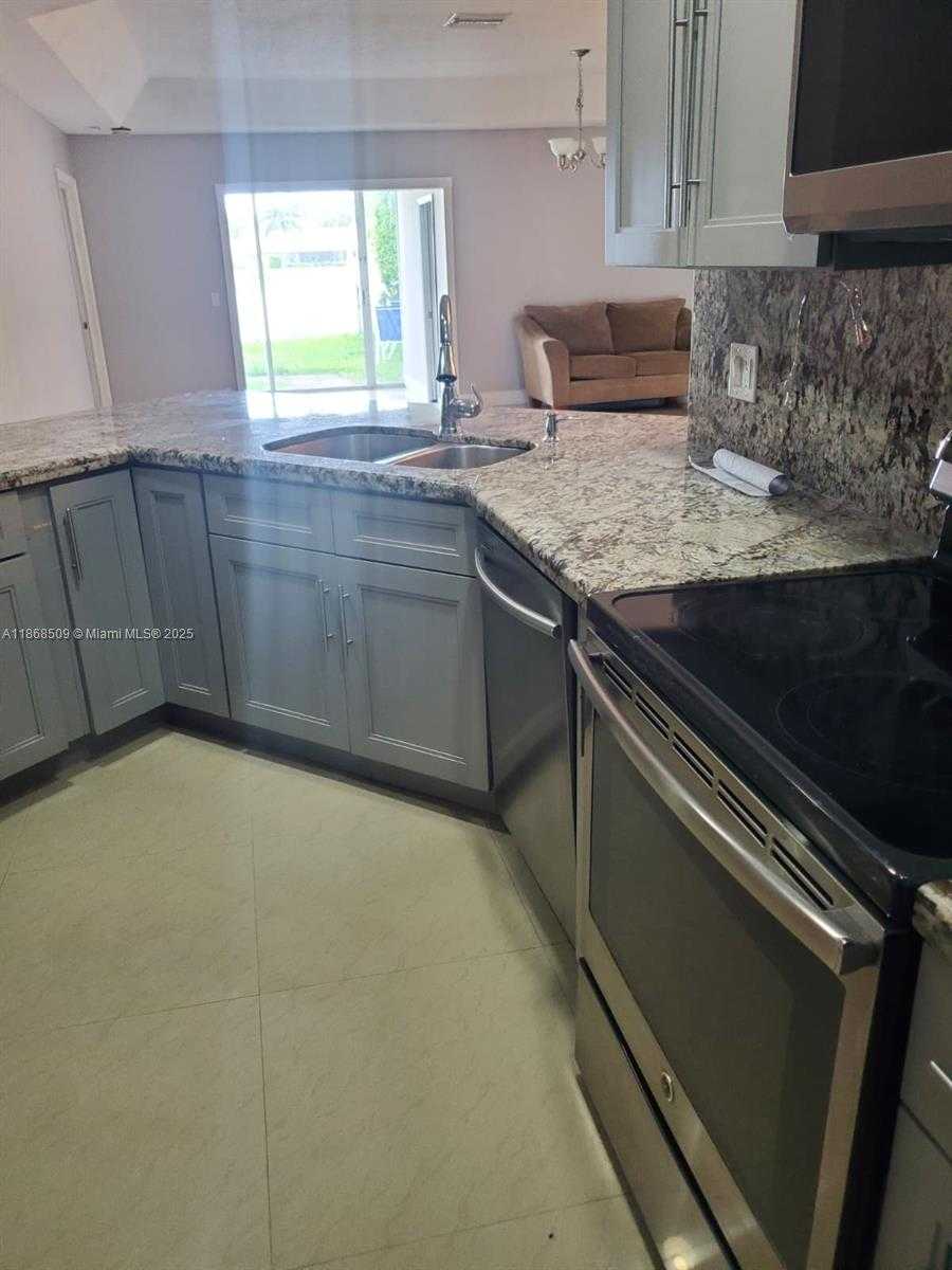 Small Image of 19944 VILLA MEDICI PL, Boca Raton Number 19