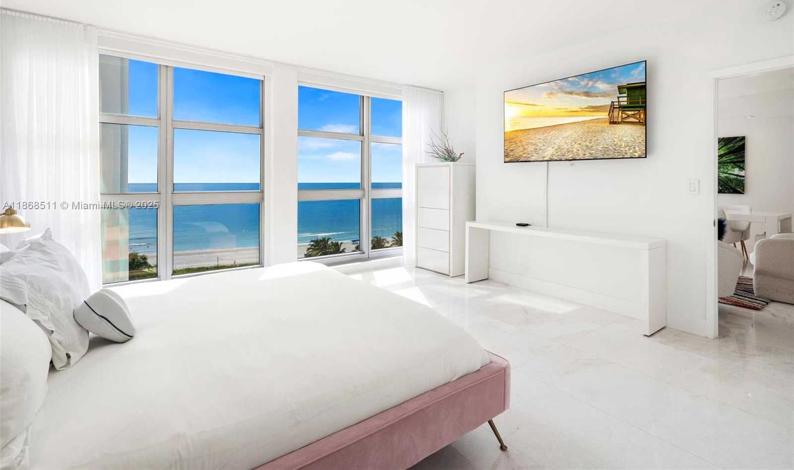 Small Image of 5055 COLLINS AVE #10G, Miami Beach Number 12